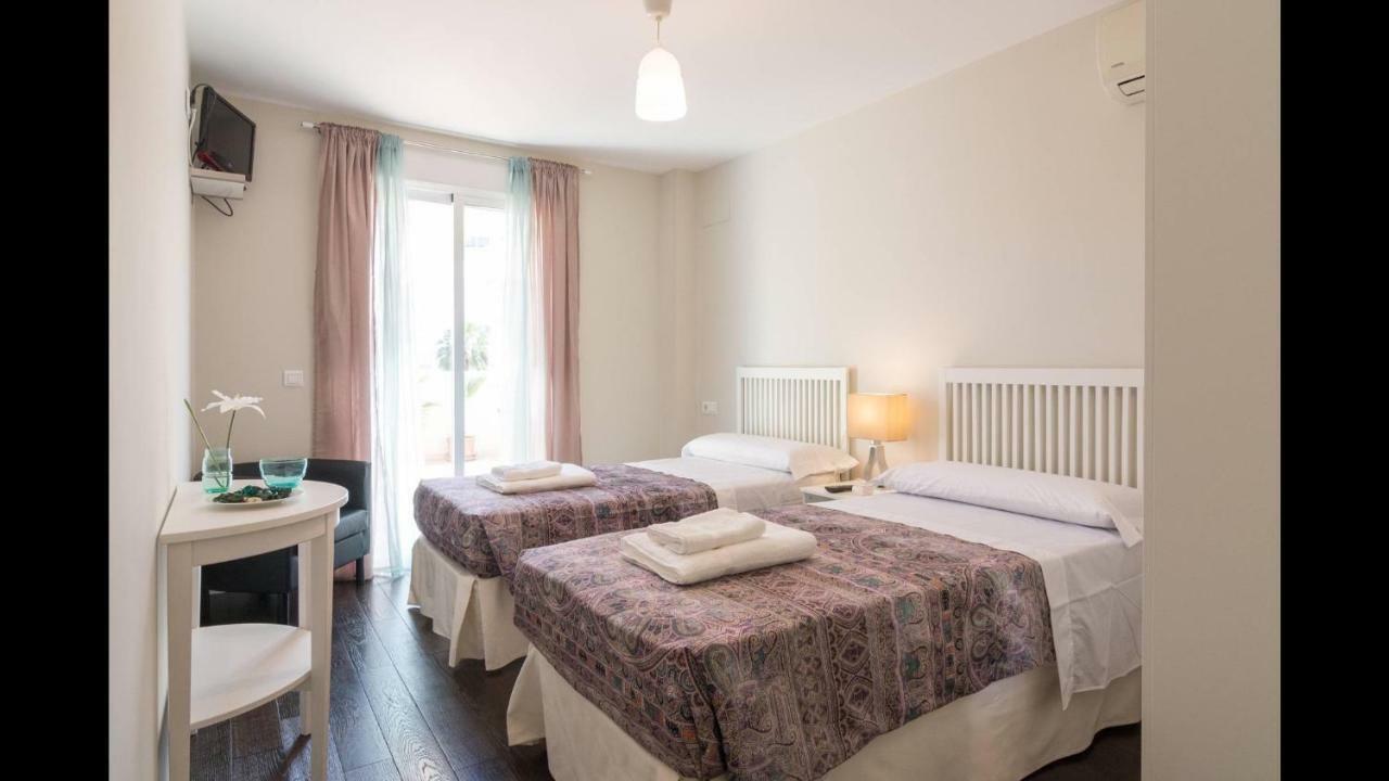 Kentia Rooms Málaga Exteriör bild