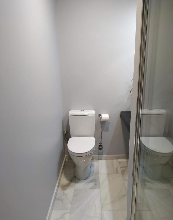 Kentia Rooms Málaga Exteriör bild
